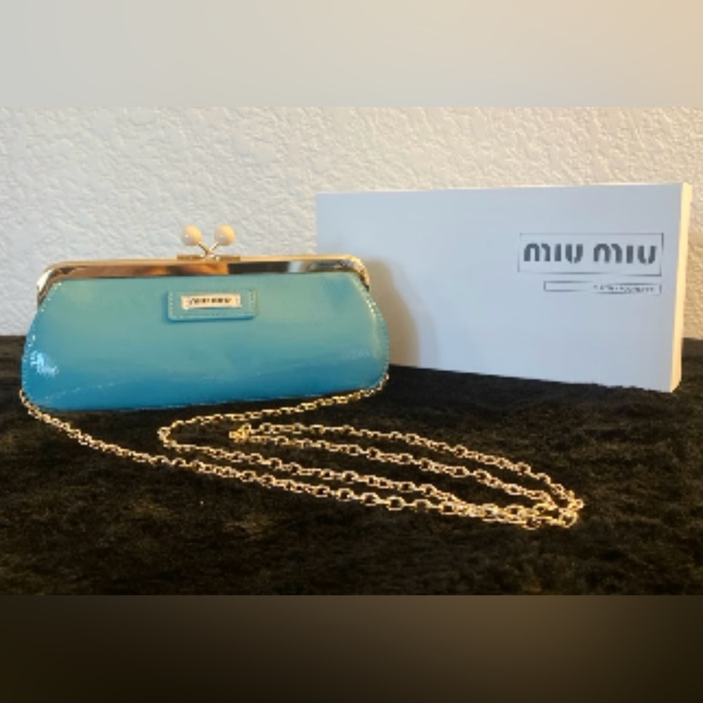 Miu Miu Sky Blue or Turquoise Patent Faux Leather Clutch with Gold Chain GWP NWB - Picture 7 of 15